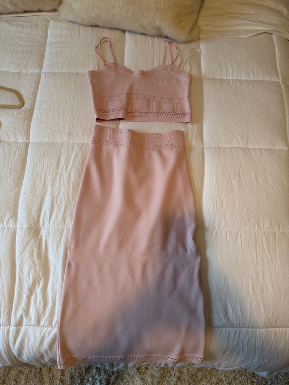 House of Harlow Women’s Blush Pink Knit Midi Skirt
